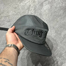 BONÉ FIVE PANEL ANTH CO THUG - CINZA