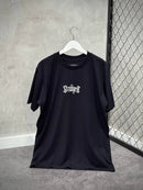CAMISETA STRANGER “GOTHIC ARCH” - PRETA