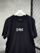 CAMISETA STRANGER “GOTHIC ARCH” - PRETA